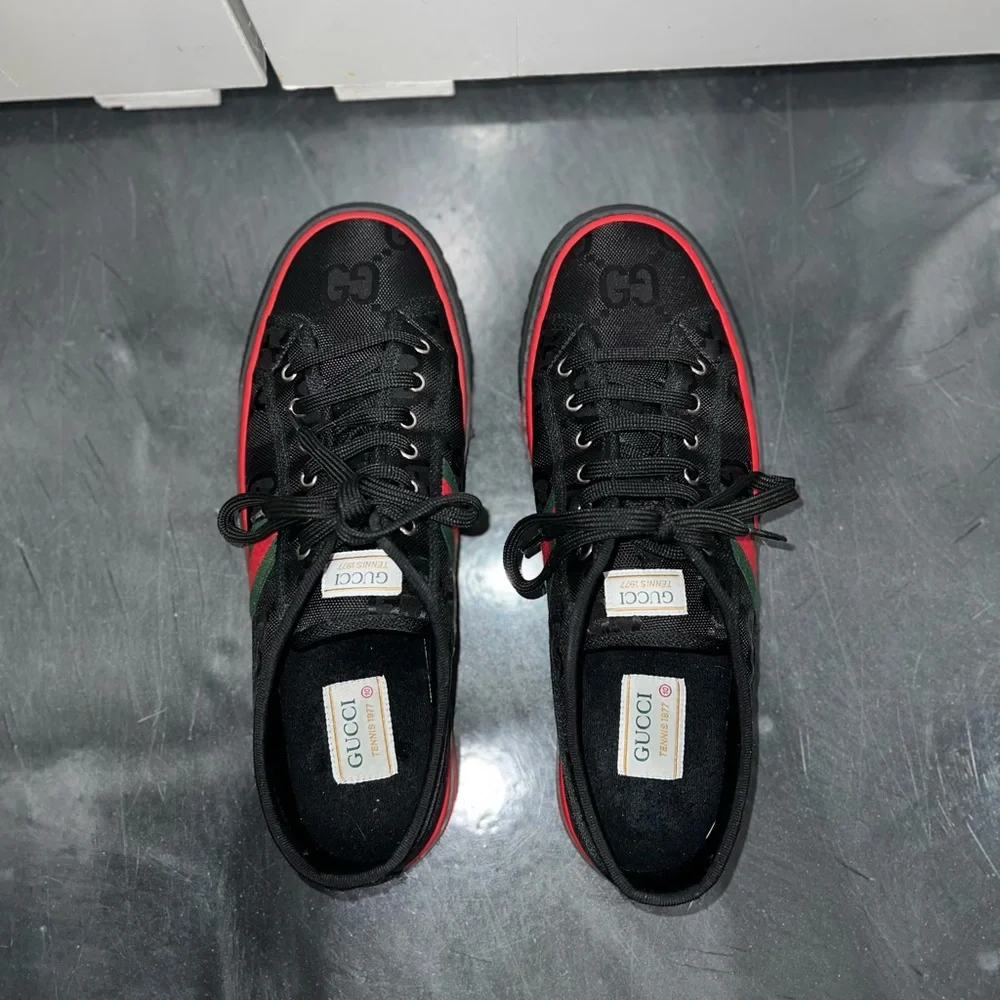 Gucci Men's Black Tennis Sneakers - Picture 11 of 11